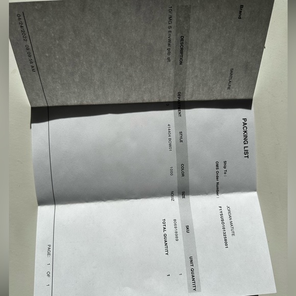 Cassandra matelasse wallet - Picture 7 of 7